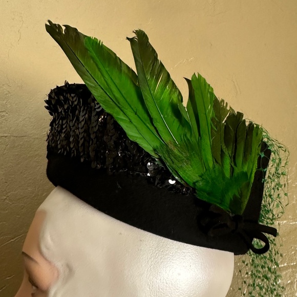LAVISH 1940s\' BLACK FELT \